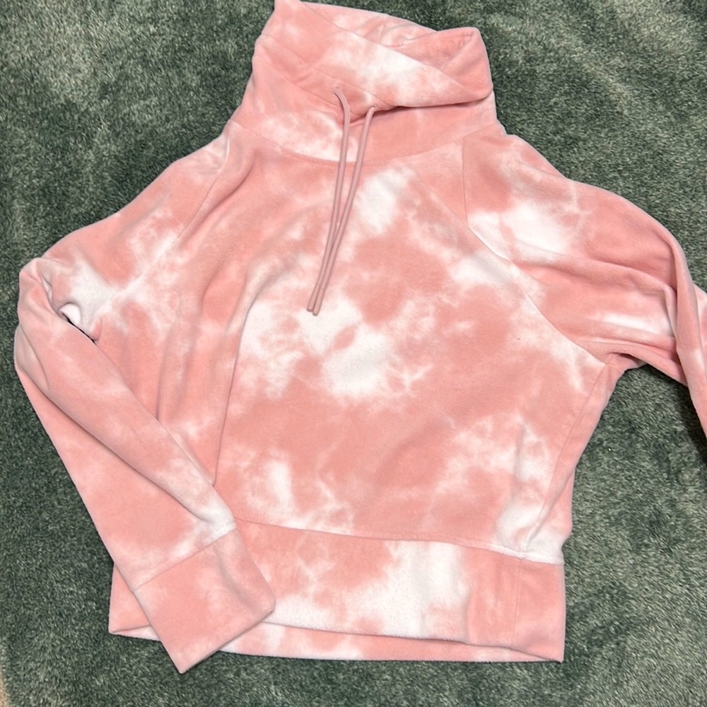 Old Navy Funnel Cropped Fleece Sweatshirt